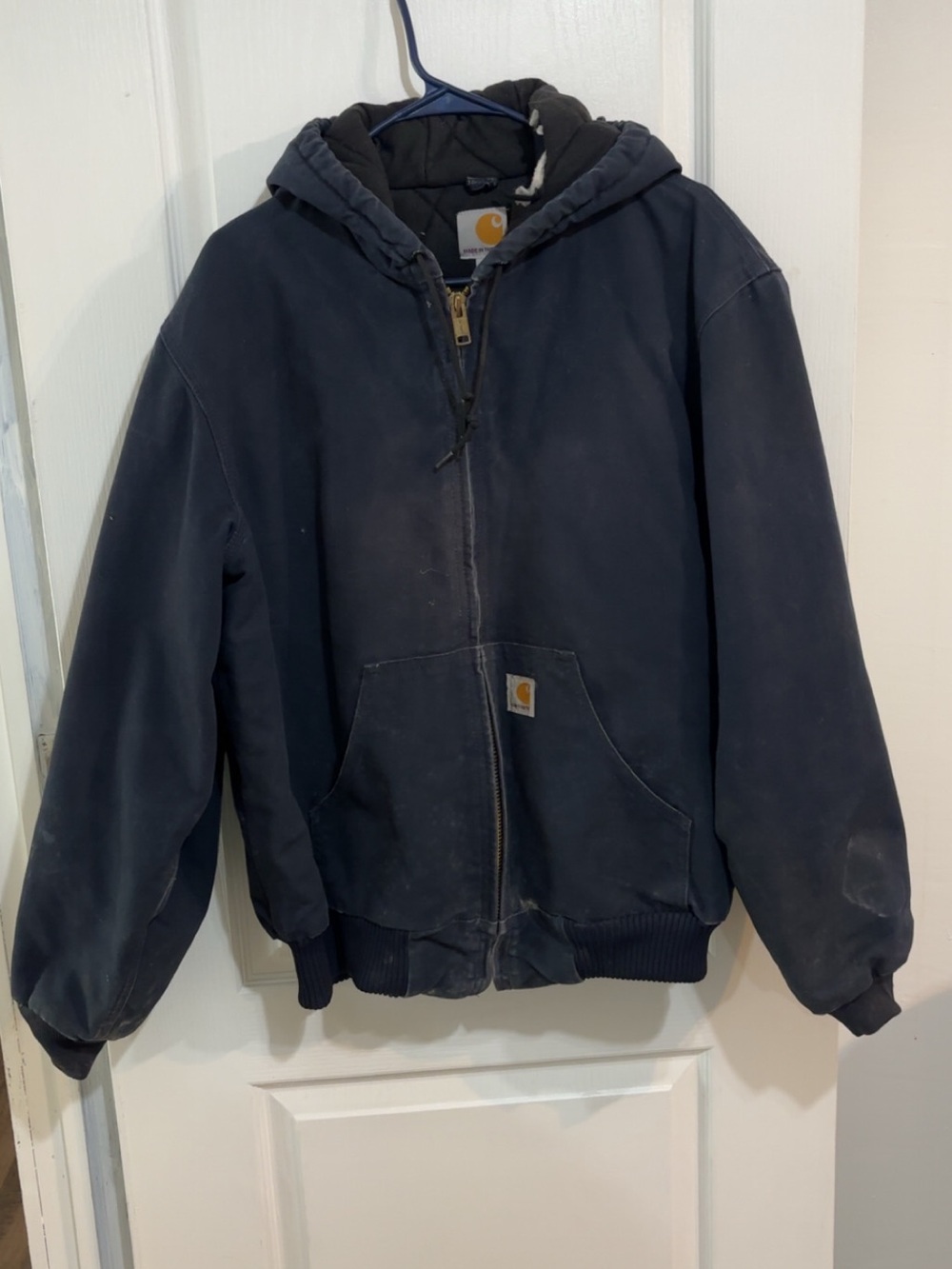 Vintage Thrashed Carhartt J140 navy jacket size M